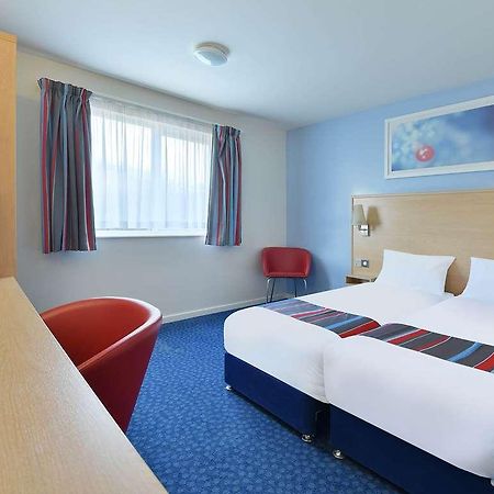 Travelodge Buckingham Rum bild