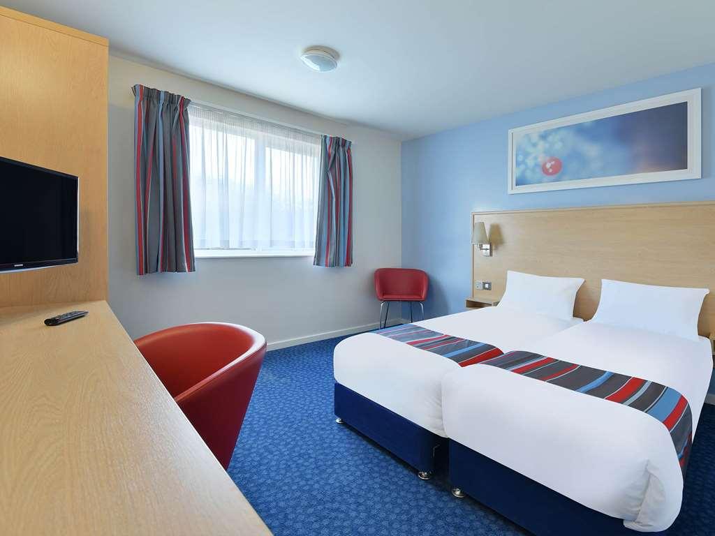 Travelodge Buckingham Rum bild