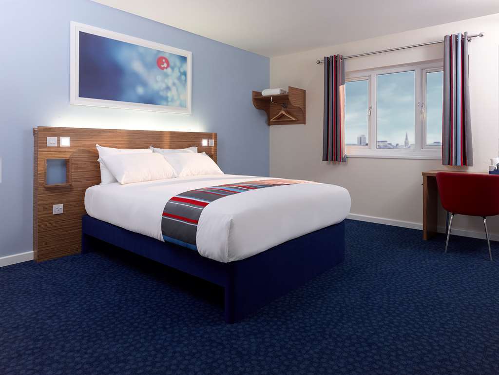 Travelodge Buckingham Rum bild