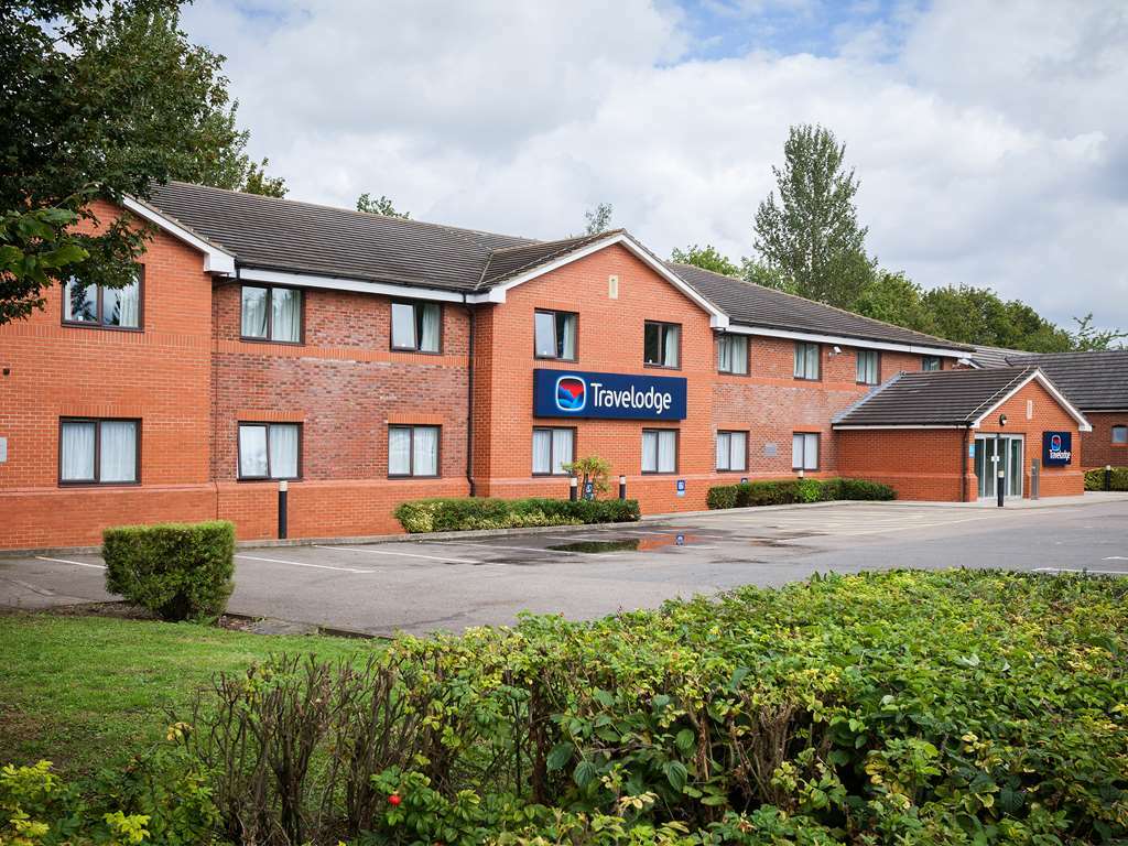 Travelodge Buckingham Exteriör bild