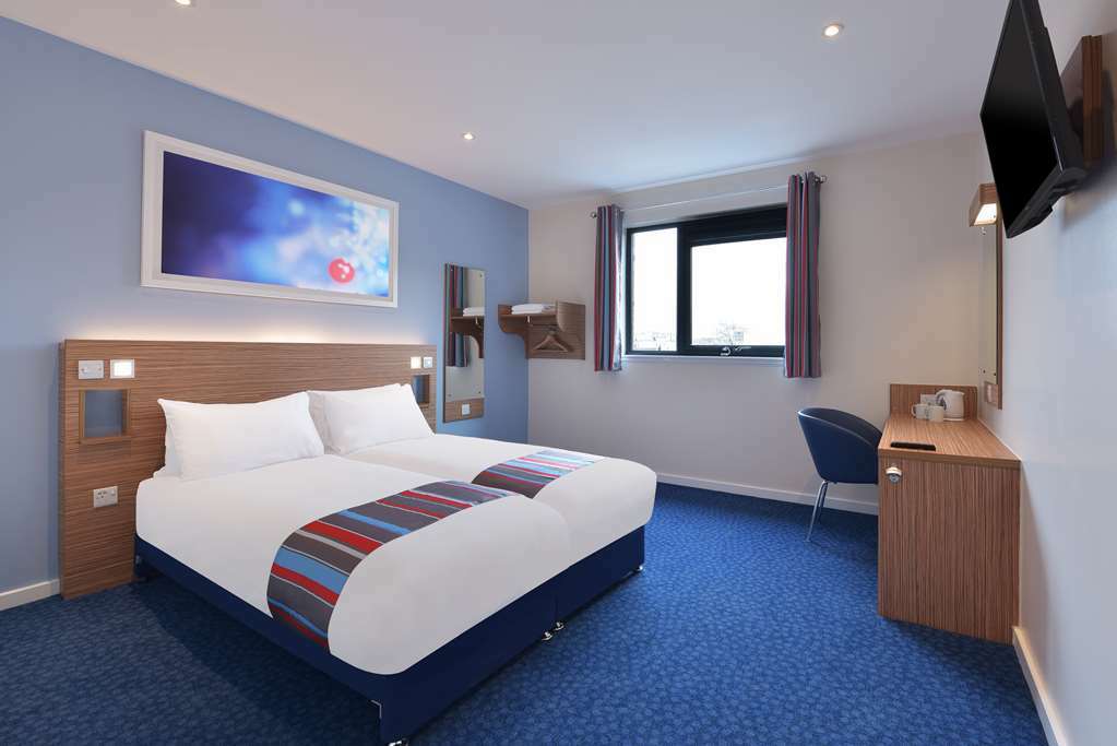 Travelodge Buckingham Rum bild